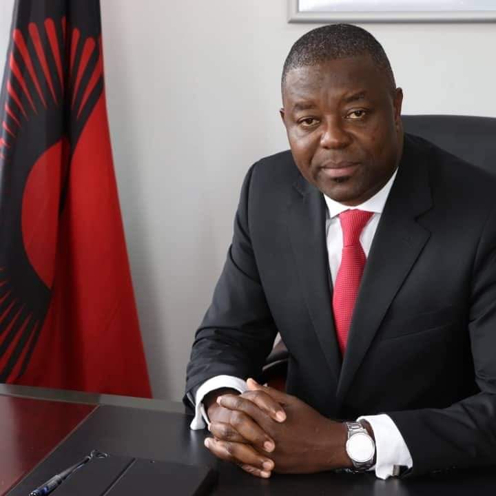 Government hits back at CSOs over ‘unrealistic’ ultimatums
