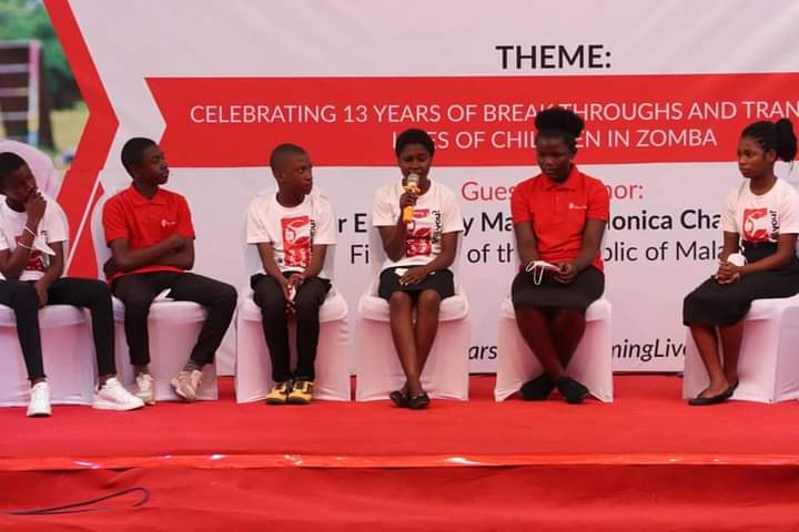 First Lady upplauds Save the Children for uplifting lives of vulnerable children