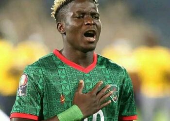 Madinga loaned to Wanderers