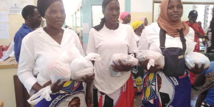 MCP youth wing cheer patients at Mangochi District Hospital