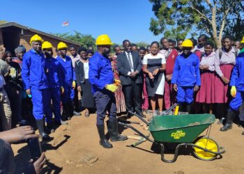 MP Hails MACRA’s Connect-A-School Project