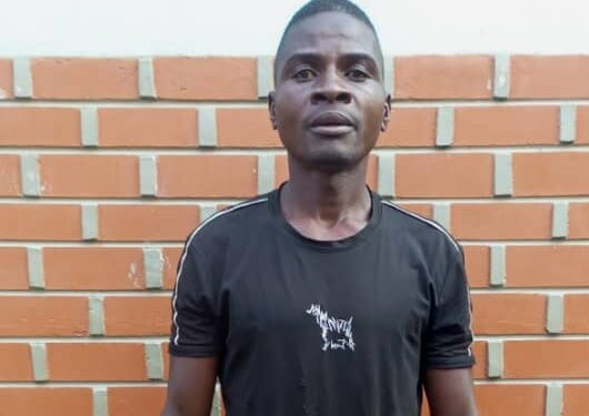 Man throws 2 biological children into deep well, arrested for attempted murder
