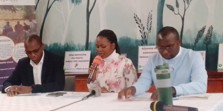 CSOs urge Malawians to reject thin plastics on market