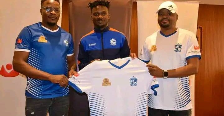 Wanderers signs Kamwendo