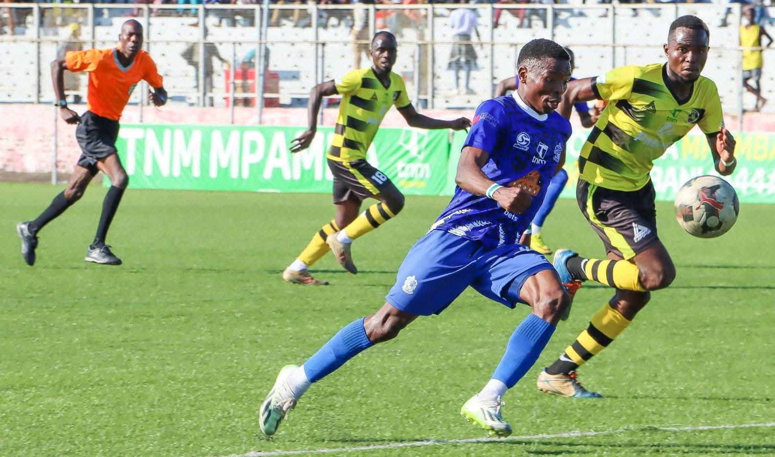 Wanderers soar to summit after dominant win over Dedza Dynamos